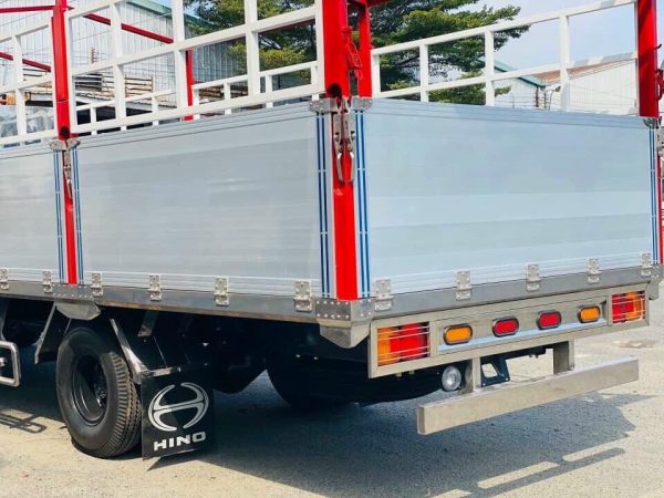 hino-6.4-tan