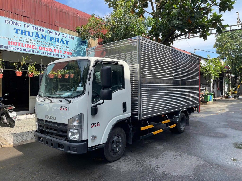 xe-tai-isuzu-QKR-210