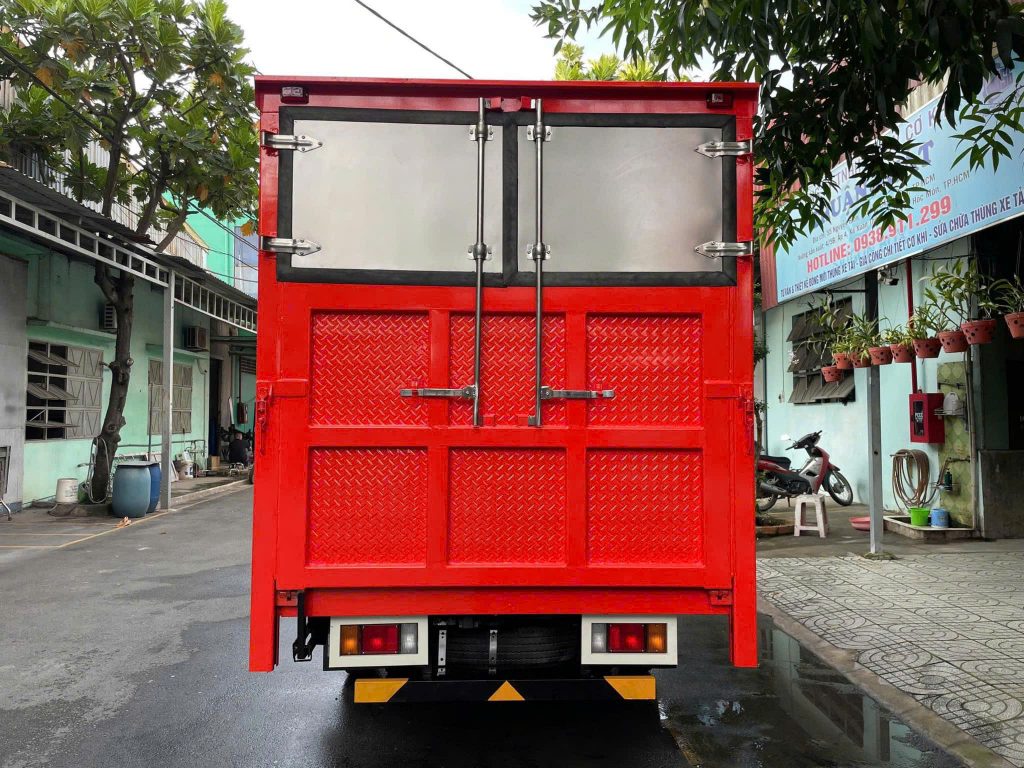 xe-tai-isuzu-QKR-210