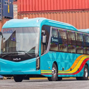 XE-TRACOMECO-KIA-GRANBIRD-47-CHO-HYUNDAI-D6CC-425PS
